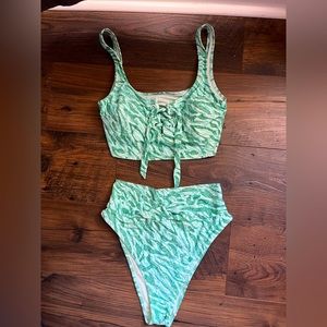 Aerie Grommet Twist Bikini TOP - Medium